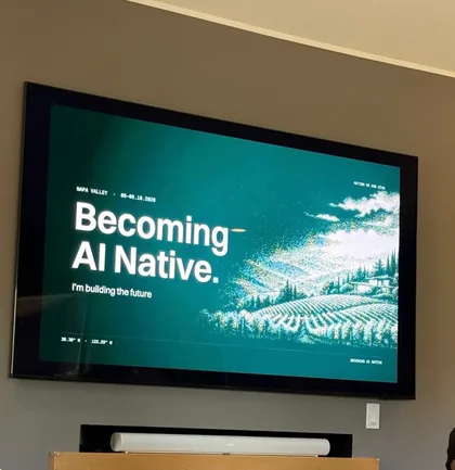 Pantalla de bienvenida de Becoming AI Native con un paisaje de viñedos