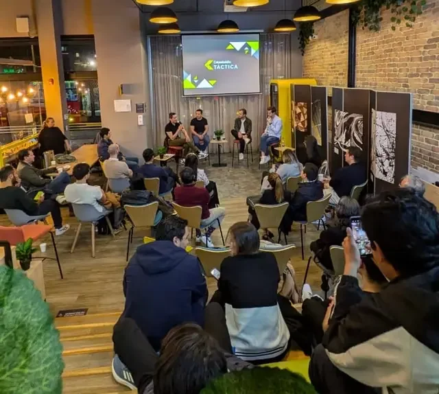 Conversación con fundadores y operadores de tecnología